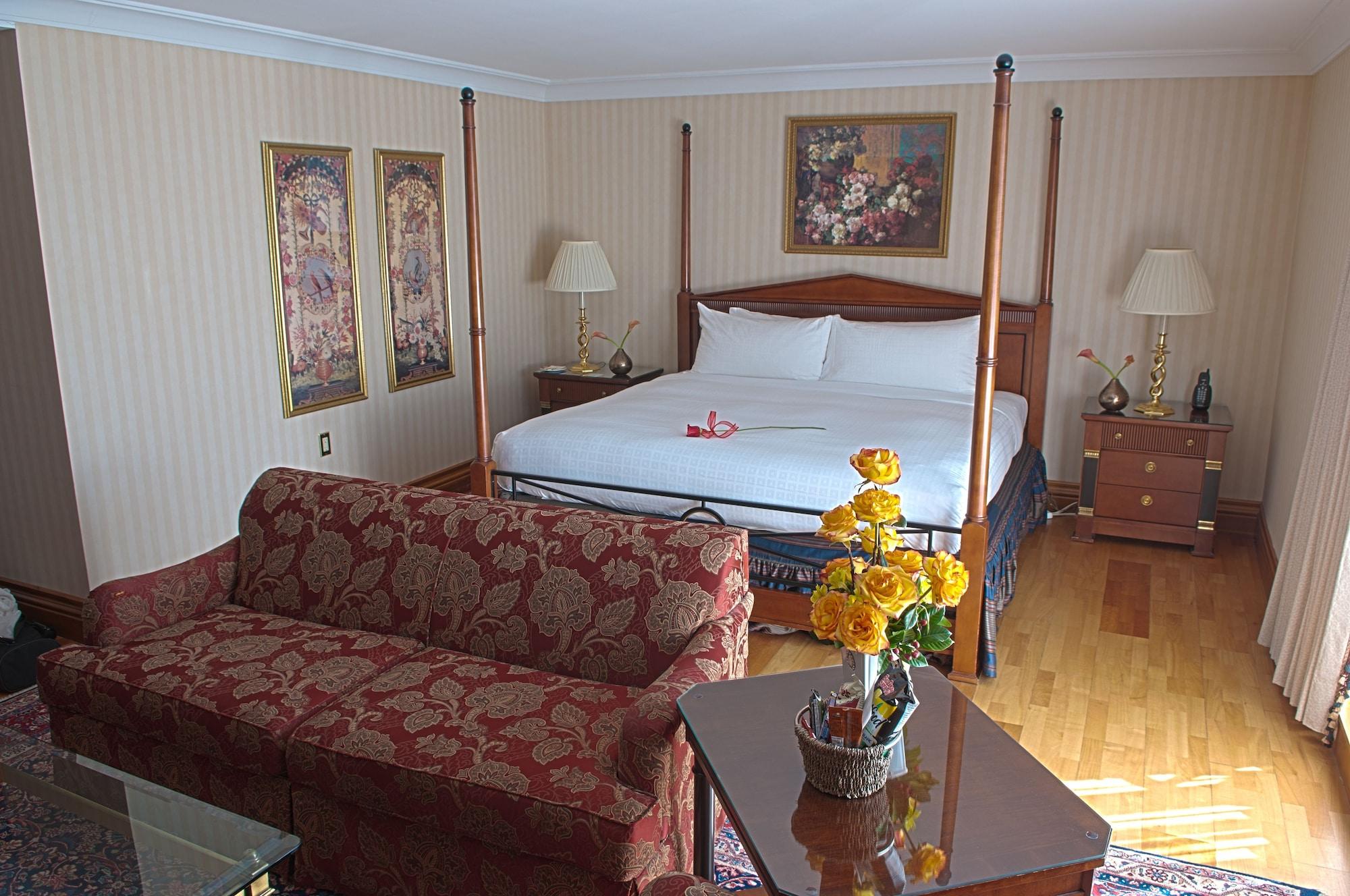 The Waterside Hotel Mississauga